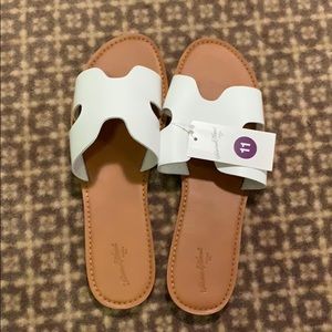 Size 11 Women’s Sandal - NWT